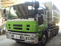 産業廃棄物収集運搬トラック
